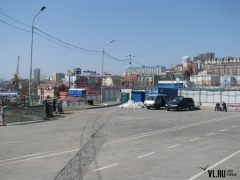 В центре Владивостока начались работы по установке стелы воинской славы