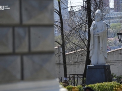 В Адмиральском сквере Владивостока установлен памятник Илье Муромцу (ФОТО)