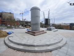 Во Владивостоке продолжаются работы по установке памятника Муравьеву-Амурскому (ФОТО)