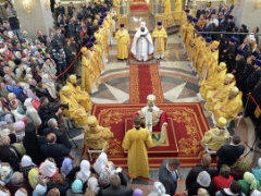 Патриарх Кирилл освятил крупнейший храм Красноярска