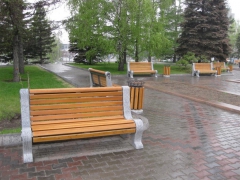 Замена уличной мебели на площади возле здания администрации города Красноярска