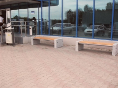 Прилегающая к аэропорту «Емельяново» территория благоустроена с использованием уличной мебели производства ГК «Стимэкс»