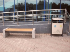 Прилегающая к аэропорту «Емельяново» территория благоустроена с использованием уличной мебели производства ГК «Стимэкс»