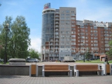 Замена уличной мебели на площади имени Чехова в Красноярске