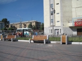 Замена уличной мебели на площади перед Театром музыкальной комедии в Красноярске