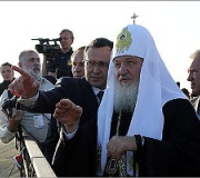 Патриарх Кирилл посетил главный символ города Красноярска – часовню Параскевы Пятницы